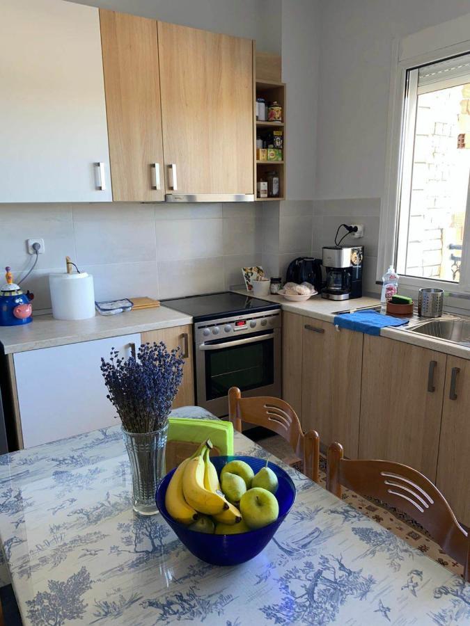 Polys Apartment And Paraskevi Studio With View 普托莱迈达 外观 照片