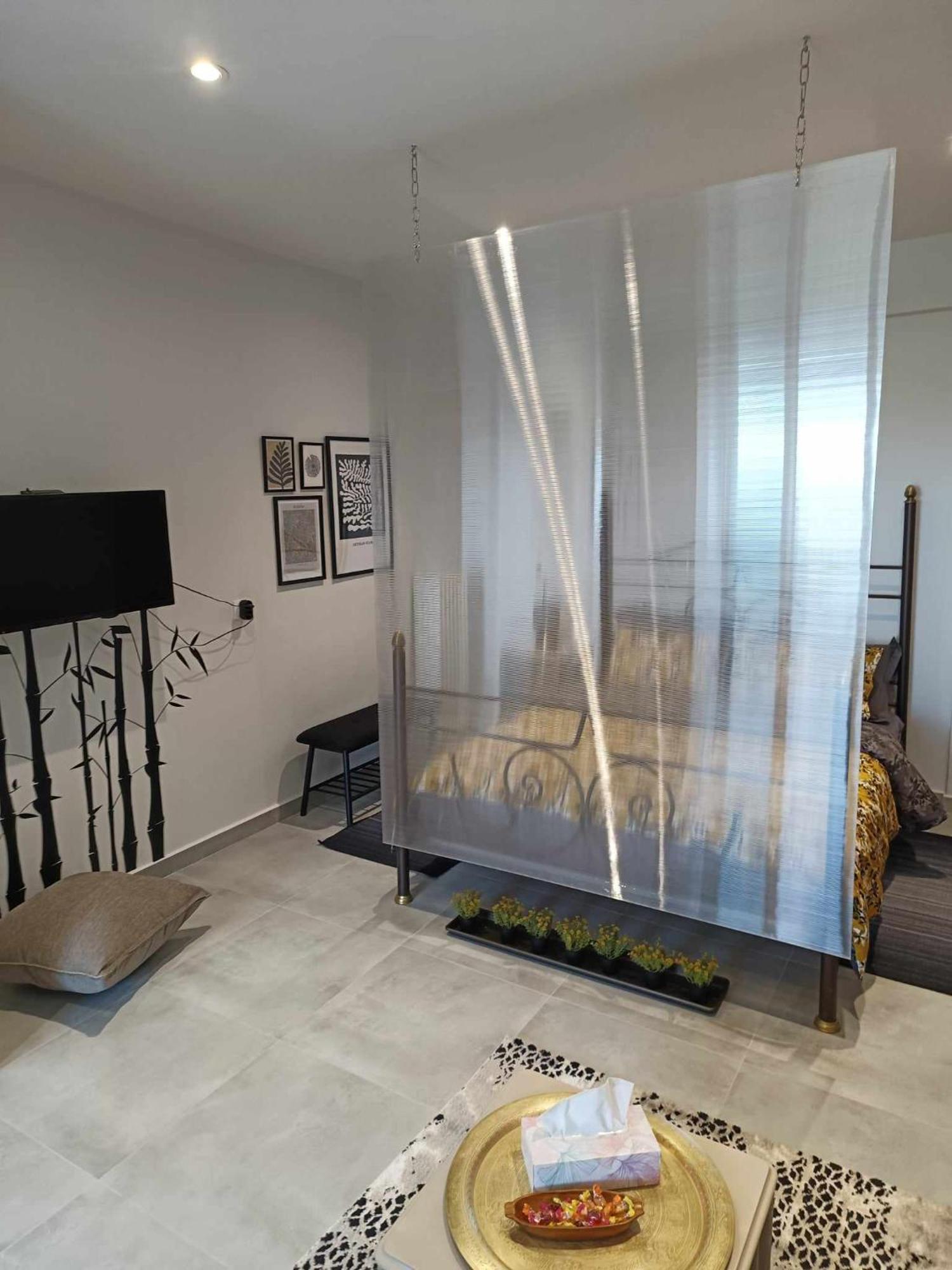 Polys Apartment And Paraskevi Studio With View 普托莱迈达 外观 照片
