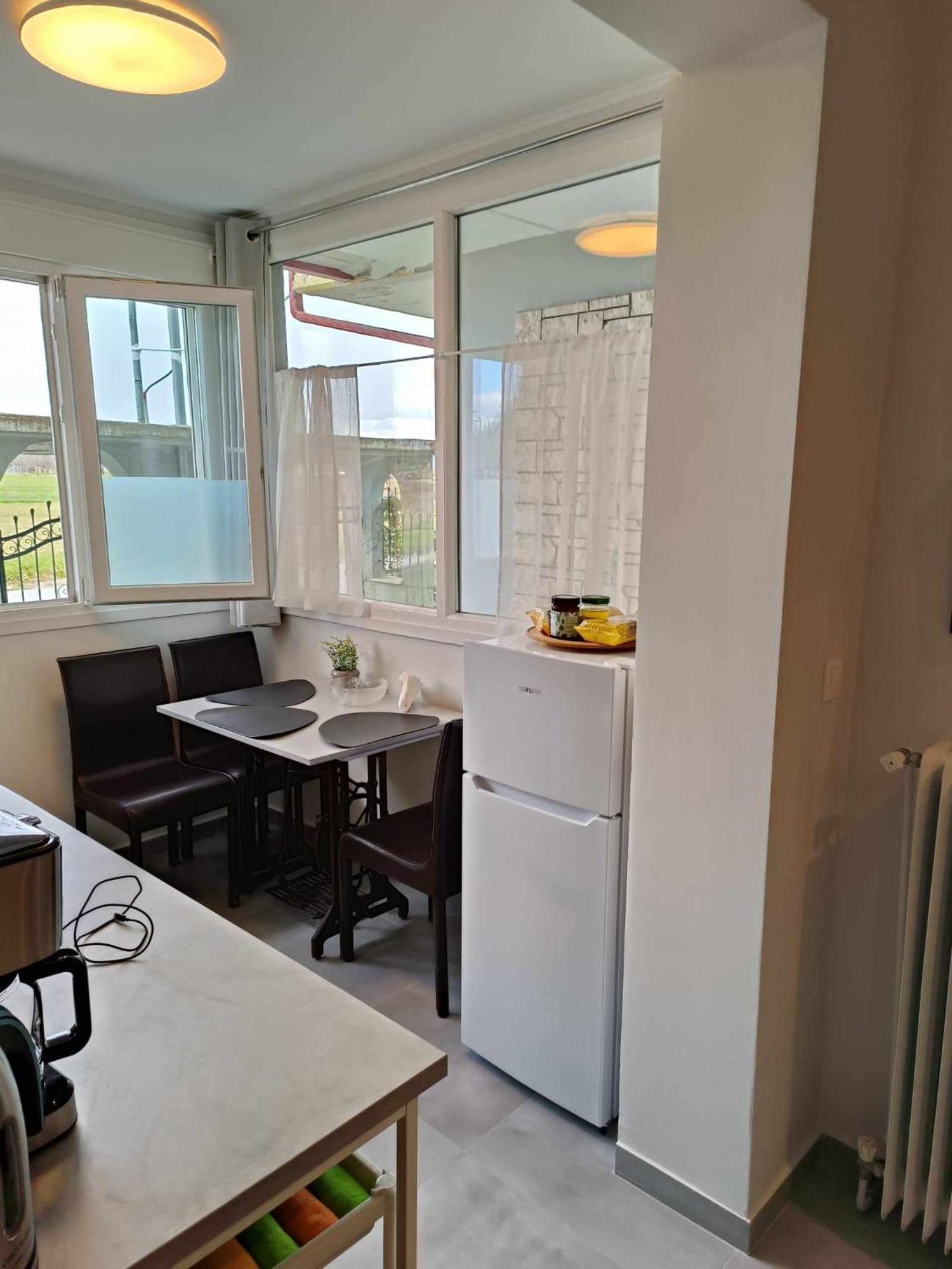 Polys Apartment And Paraskevi Studio With View 普托莱迈达 外观 照片