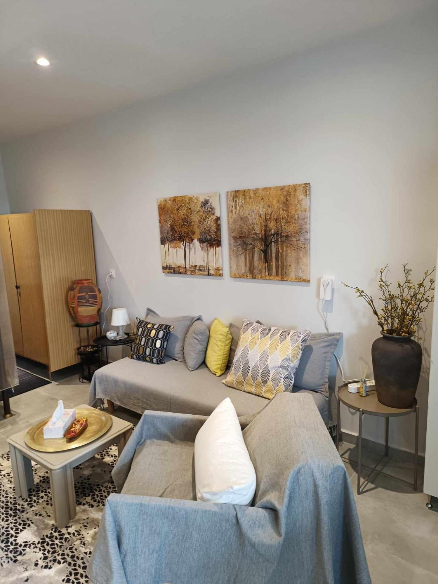 Polys Apartment And Paraskevi Studio With View 普托莱迈达 外观 照片